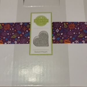 Scentsy Sweet Heart Warmer
